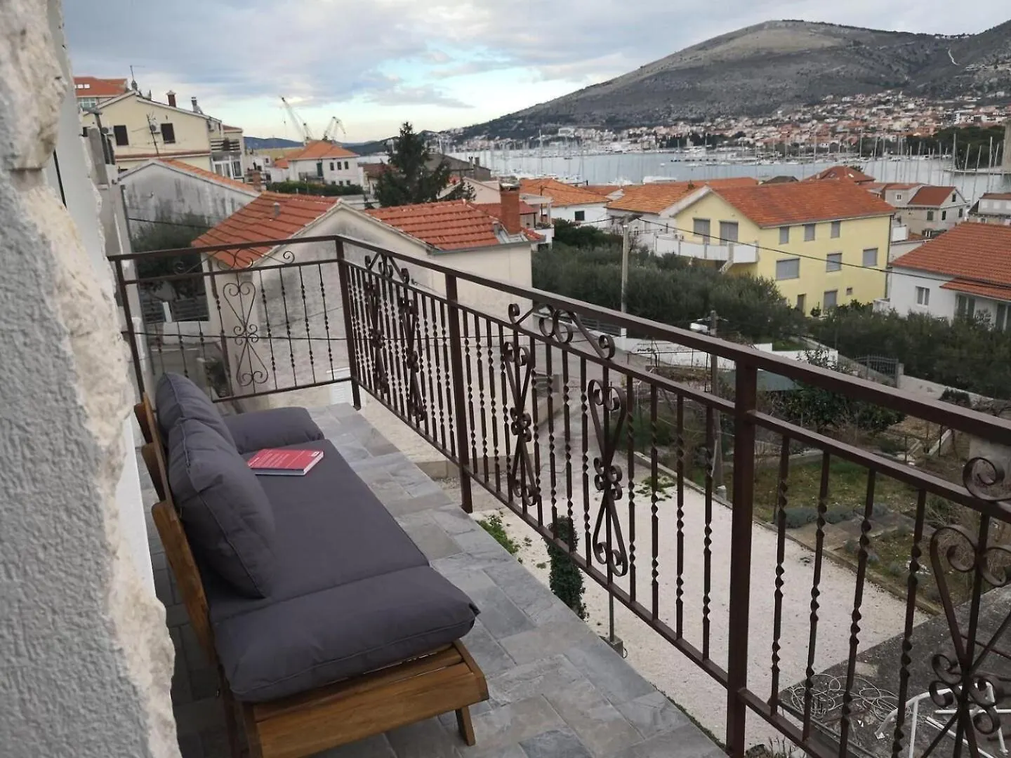Apartment Tomi - With Beautiful View Trogir 0*,  Croatia